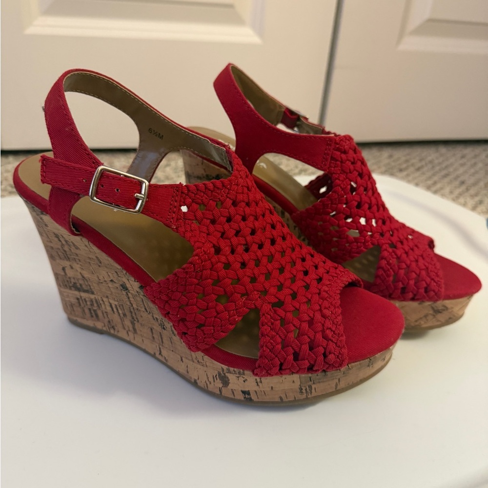 Kohl's Sonoma Red Woven Wedges - Picture 5 of 8